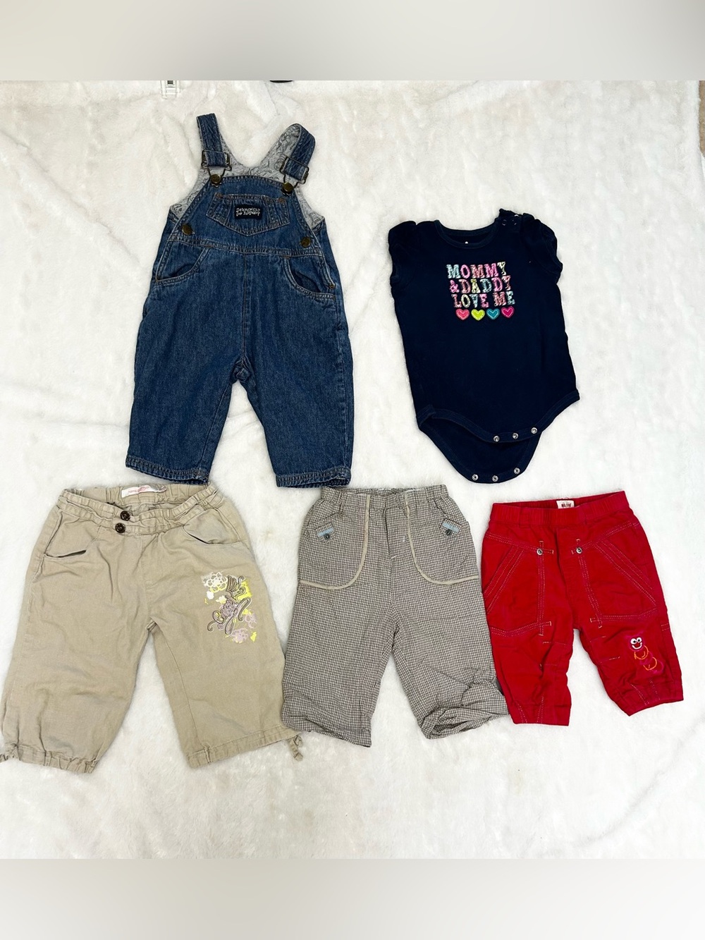 5 PIECE BABY BUNDLE SIZE 3-6 MONTHS SIZE 68 OVERALLS AND PANTS